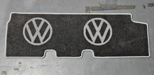 T5 Kombi Rug 3 seat pedestal configuration.