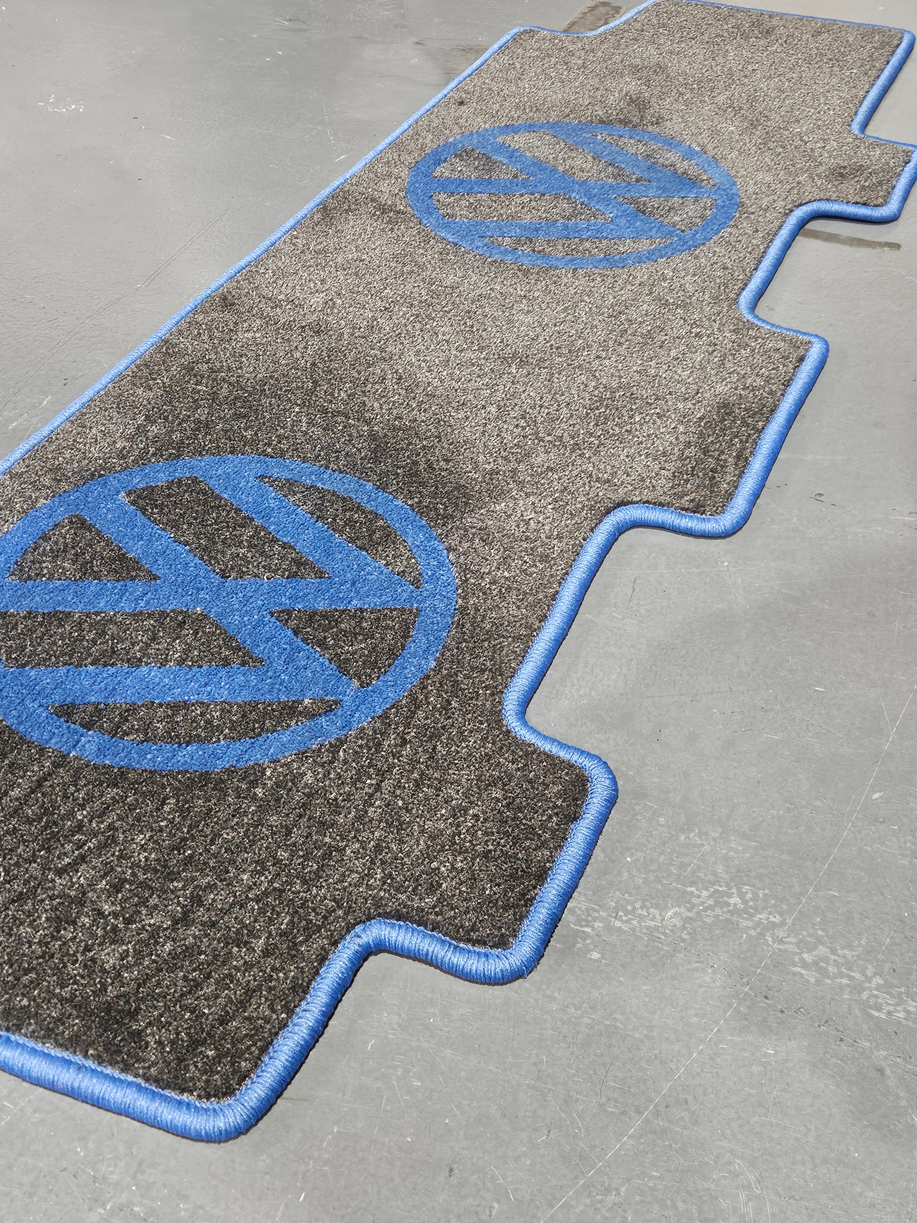 T6 Kombi Rug 1+1+1  seat configuration.
