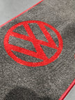 T6.1 Kombi Rug 3 seat pedestal configuration.