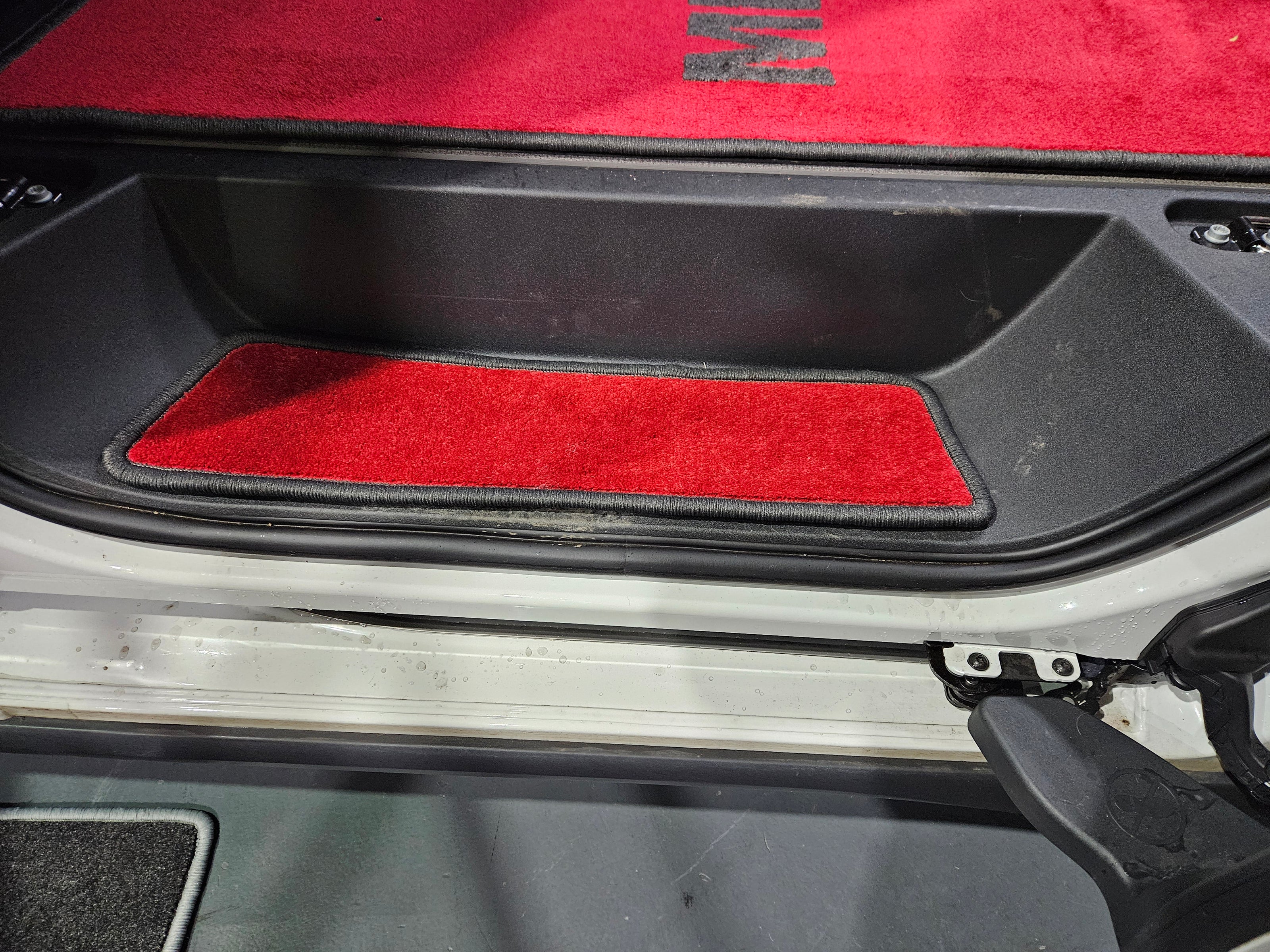 I D Buzz Rug Set with VW Logo