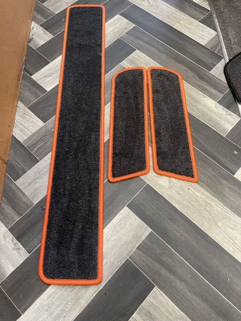 Crafter Steps Year  - Side Step Rug Set