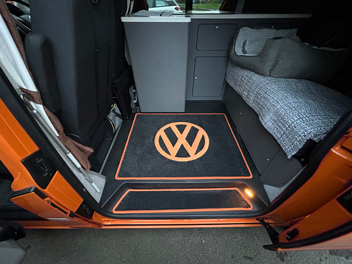 T7 2025 Transporter Automatic  - Rug Set with VW Logo 1+1 or 2+1