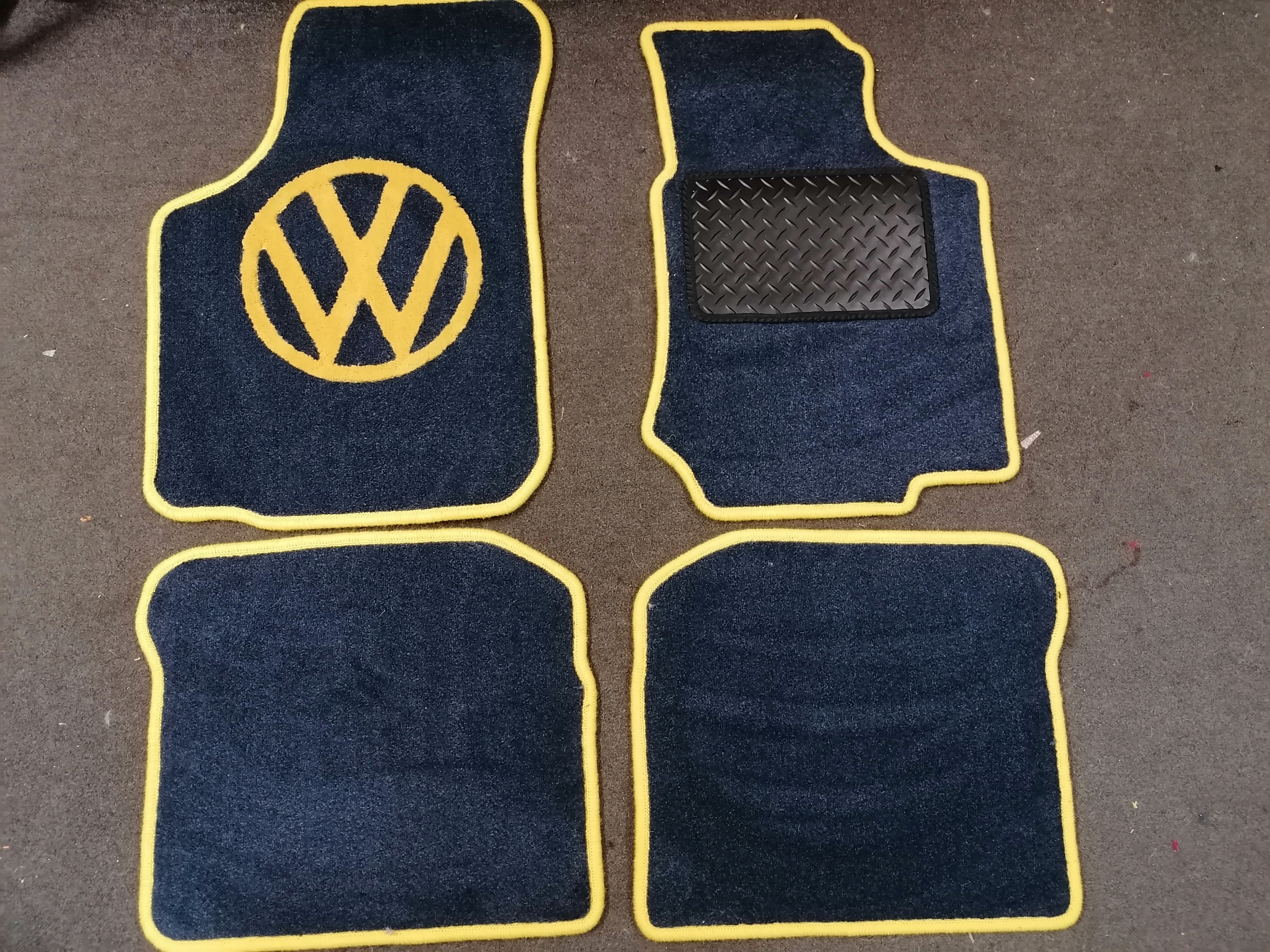 New Beetle Rug Set with VW Logo 1997 - 2011