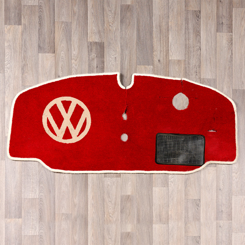 Early bay window vw cab rug with vw logo in red and cream colours