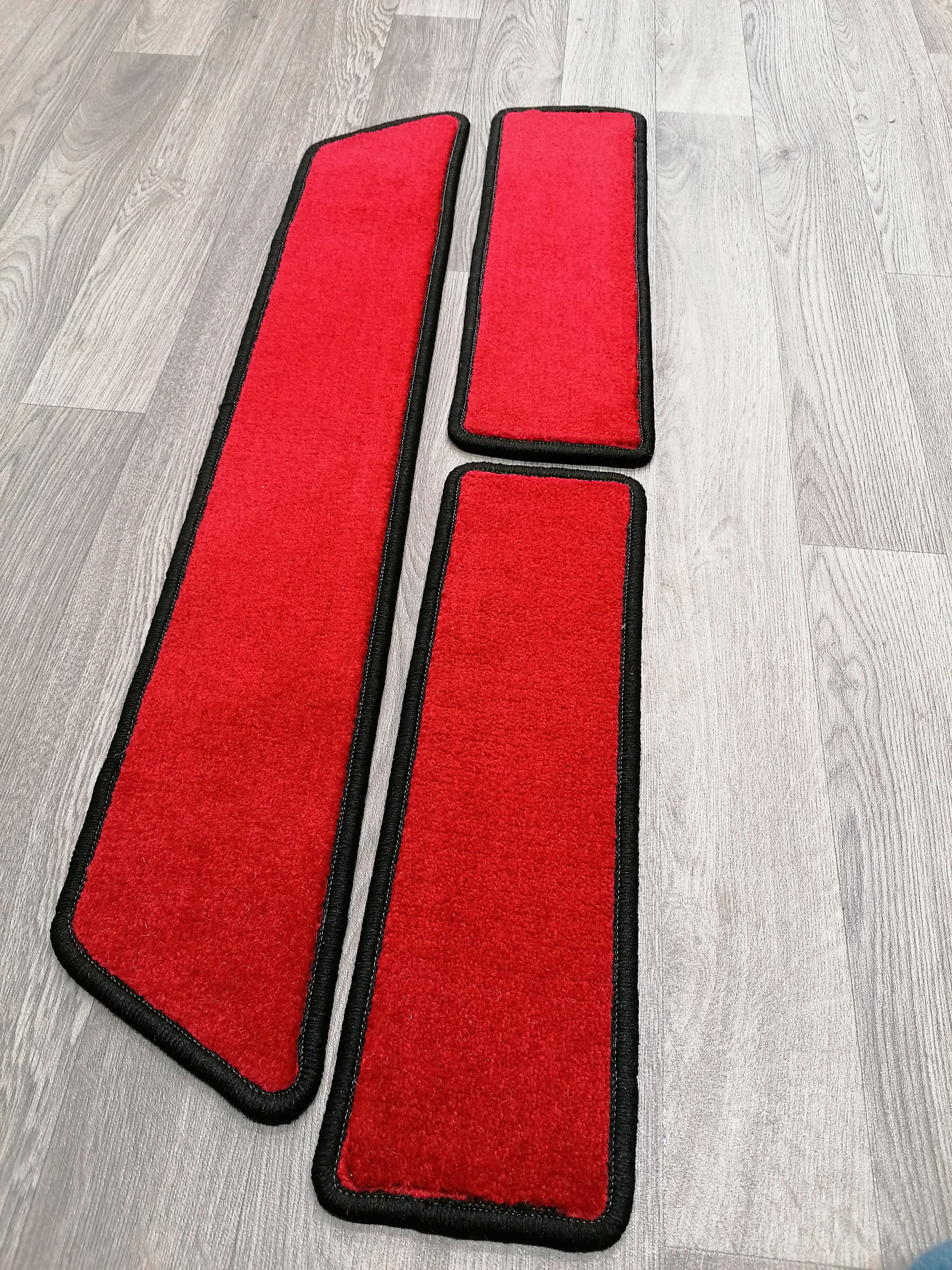 T5 Side Step Rug Set