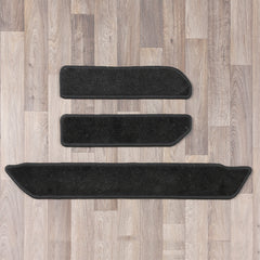 T4 side step rug set in black