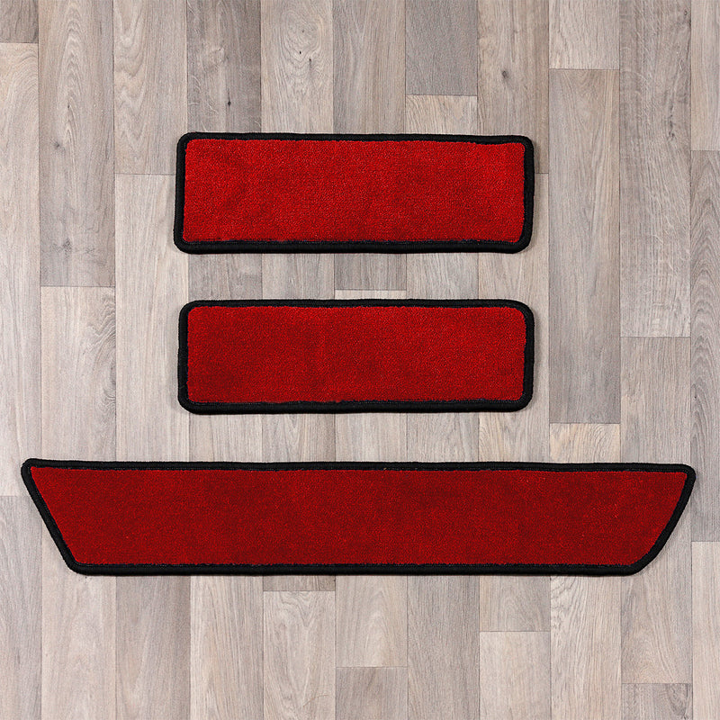 T6 side step rugs in red and black colours